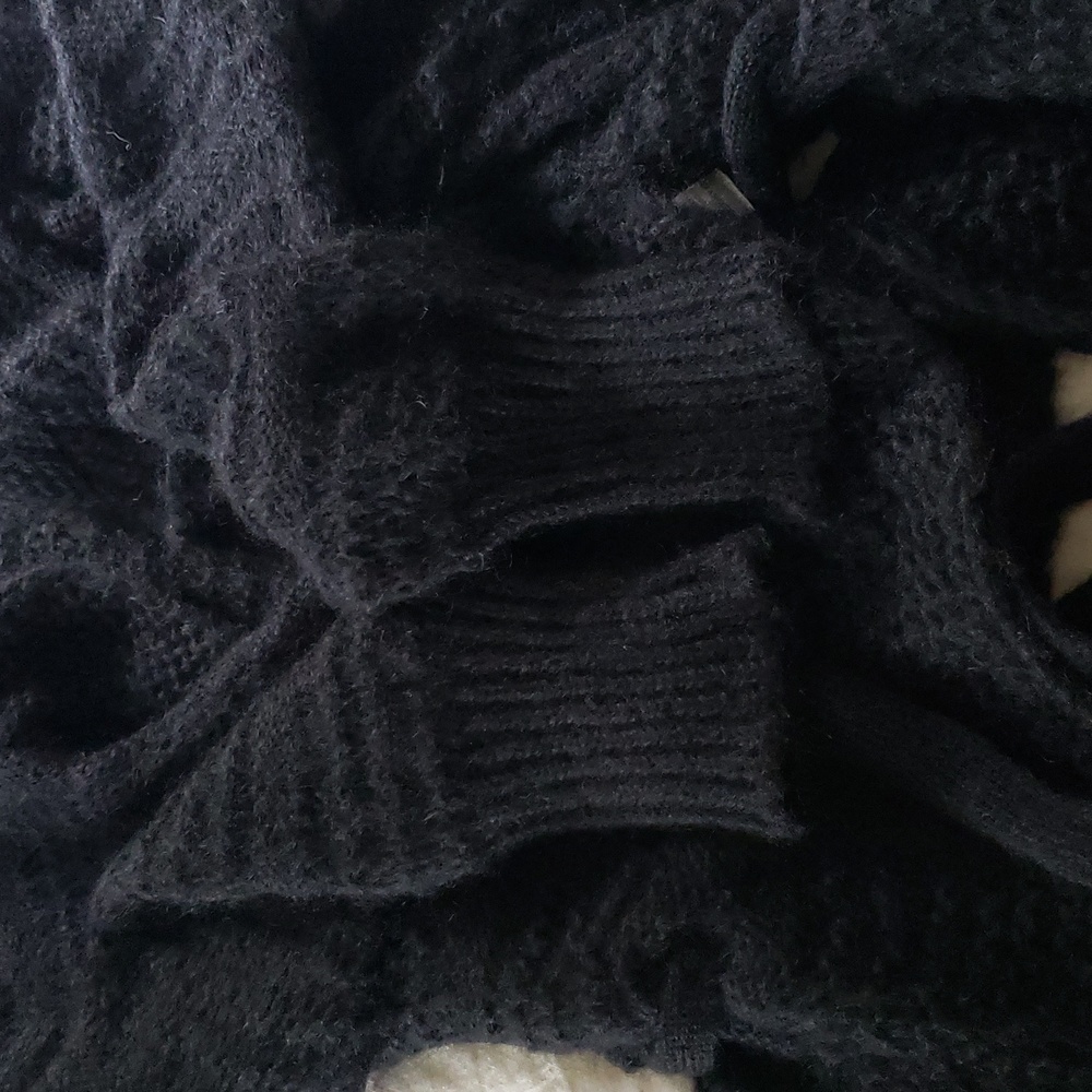 Rene Derby collection sweater - Picture 11 of 13